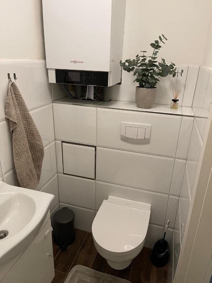 Вилла Wohnen Im Reihenhaus Auf Zeit In Luebeck Экстерьер фото